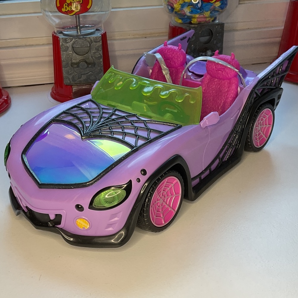 Monster High Lavender Spider Web Convertible